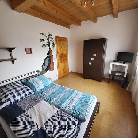 Ferienwohnung Helga Thalmassing  Экстерьер фото