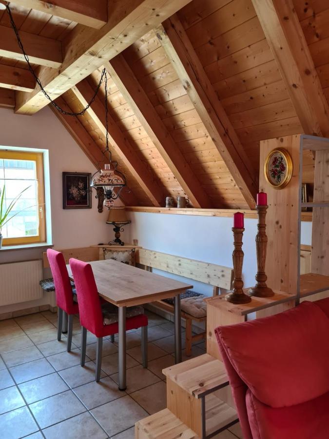 Ferienwohnung Helga Thalmassing  Экстерьер фото